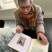 Irmgard Korber öffnet ihr privates Fotoalbum mit Erinnerungen an die 1960er/70er-Jahre